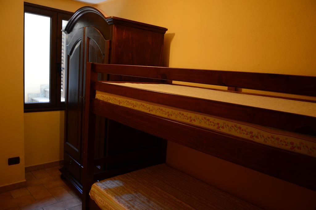 Fiorerosa Santa Maria Navarrese Cameră foto